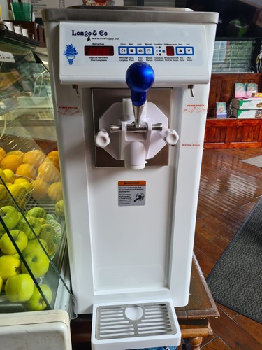 Counter top soft serve - soft, ice
